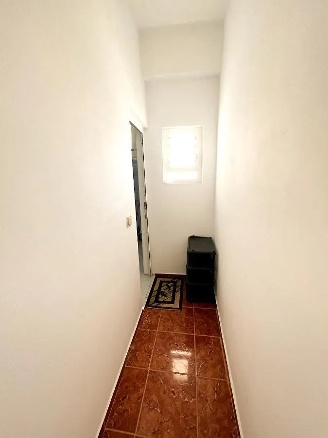 Garden Villa Sarande Apt-3 0*,  אלבניה